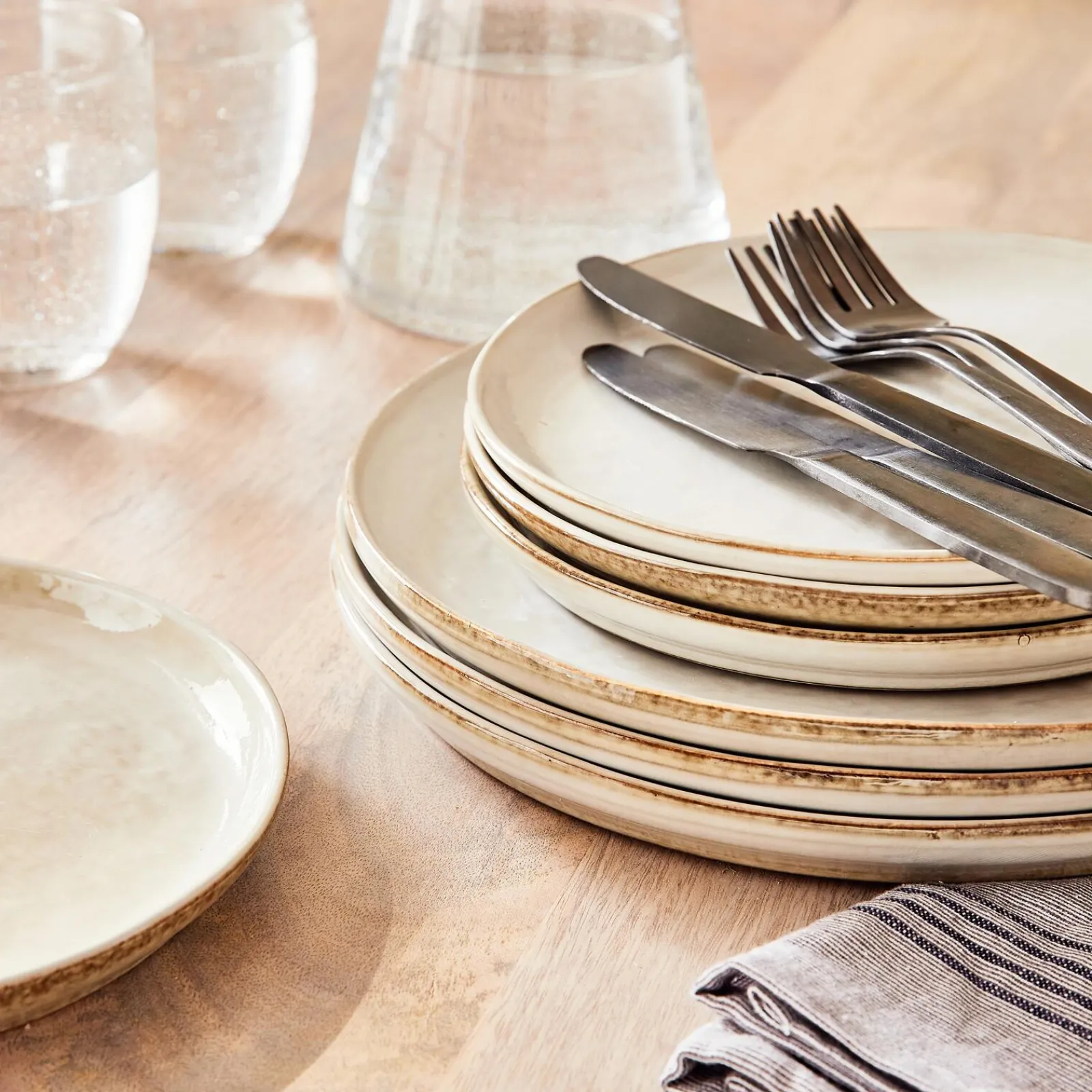 Hot Assiette HEDDA S coloris blanc - 4MURS Arts De La Table
