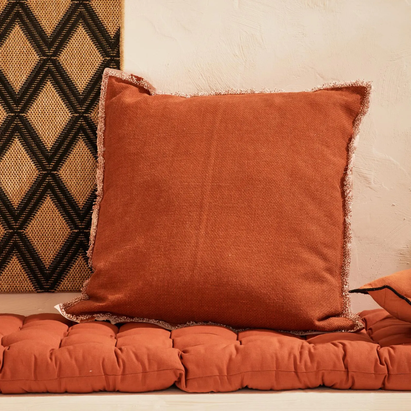 Sale Coussin BURTA coloris brique 60 x 60 cm - 4MURS Coussins