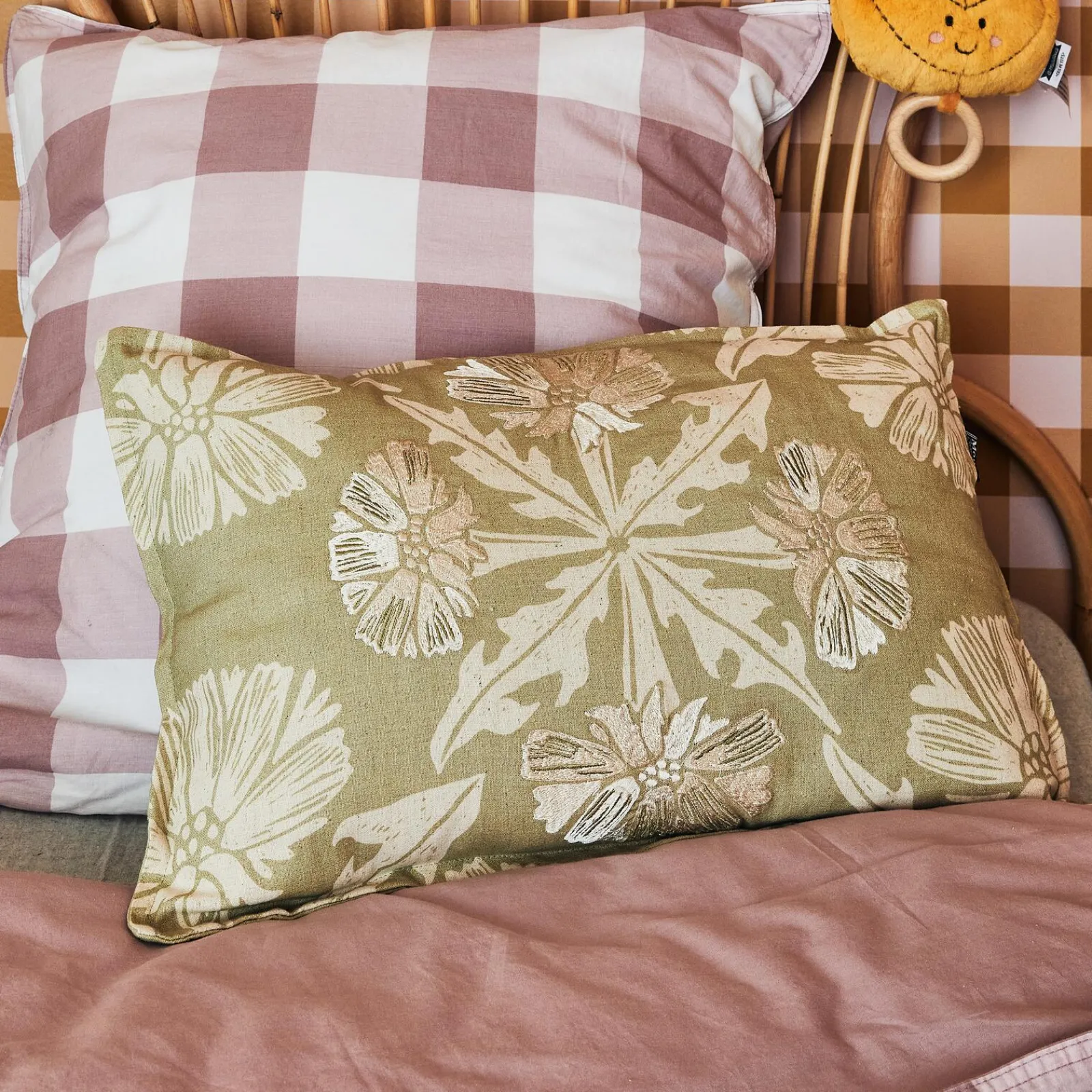 Fashion Coussin DANDELION coloris vert 37 x 57 cm - 4MURS Enfant Textile De Maison Enfant|Coussins