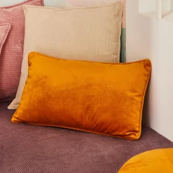 Outlet Coussin FYN coloris jaune safran 30 x 50 cm - 4MURS Coussins