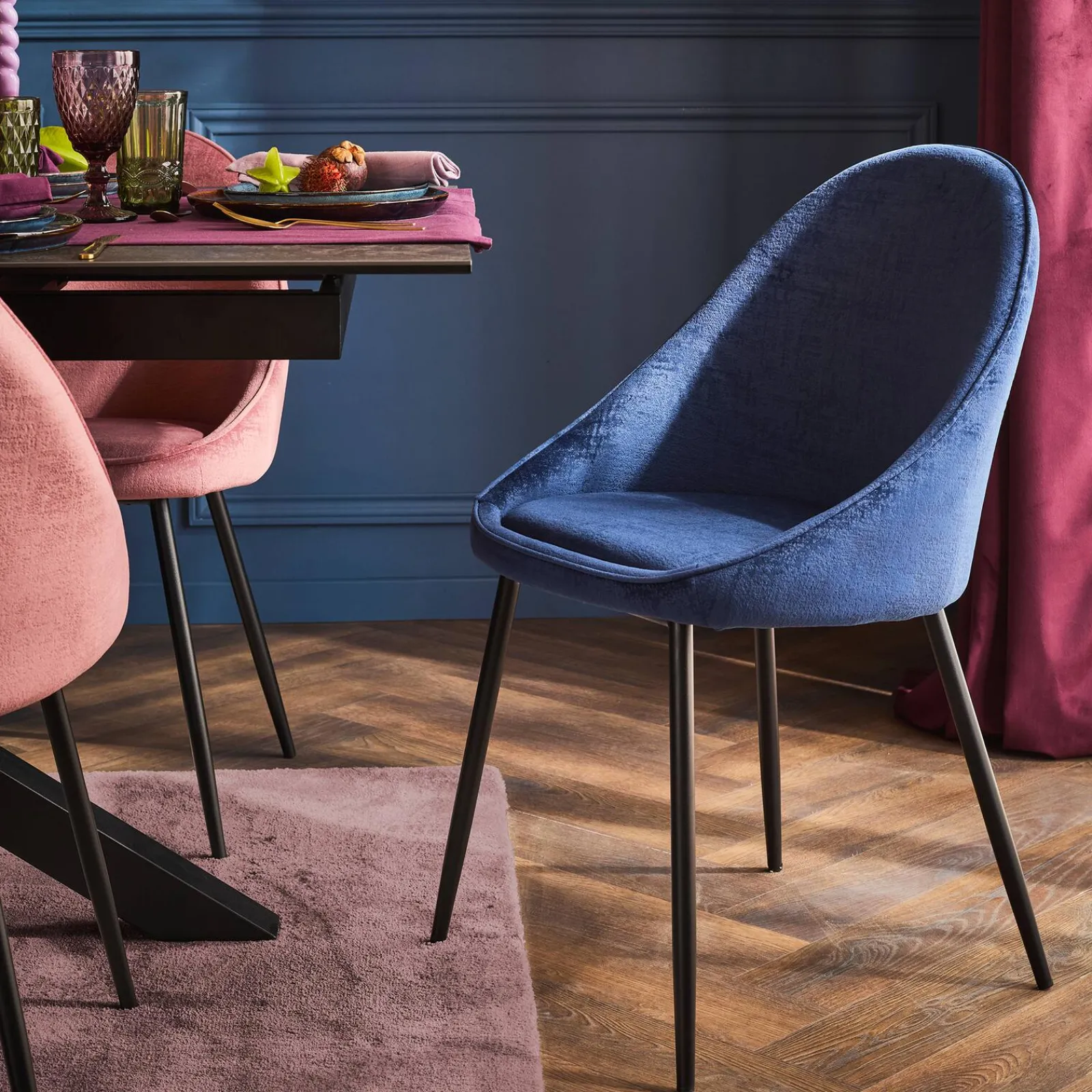 New Chaise ADALINE coloris bleu - Chaises Et Tabourets
