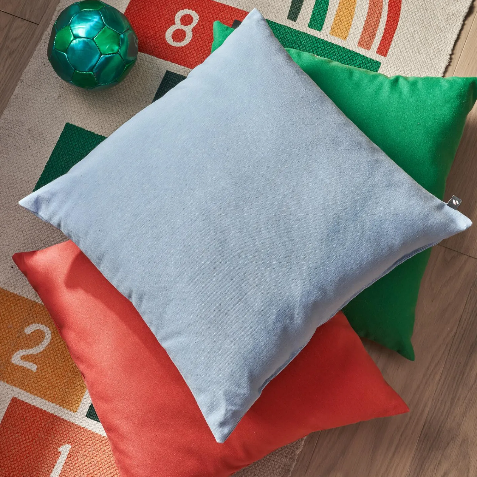 Online Coussin FIUME coloris bleu ciel 44 x 44 cm - Coussins