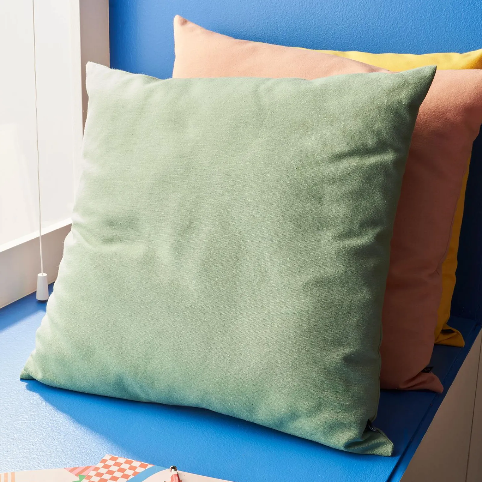 Hot Coussin FIUME coloris vert clair 44 x 44 cm - Coussins