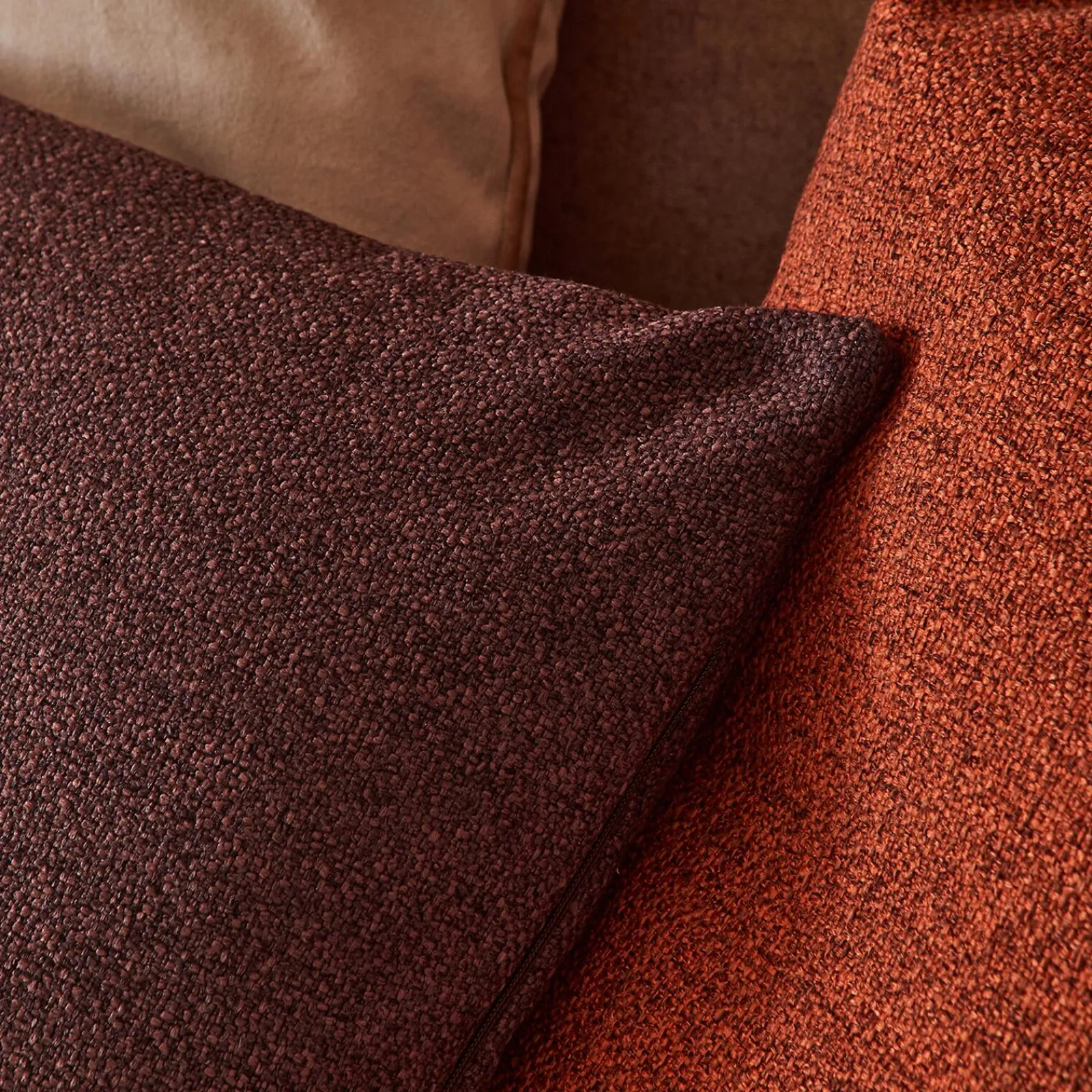 New Coussin MEDEA coloris Brun terre 44 x 44 cm - Coussins