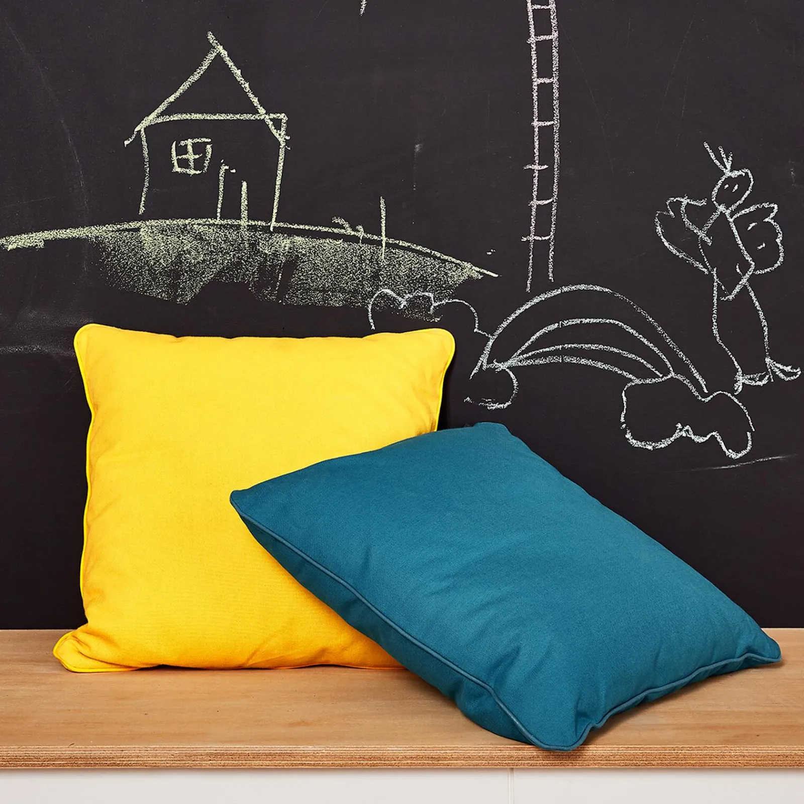 Clearance Coussin NINO coloris bleu canard 45 x 45 cm - Coussins