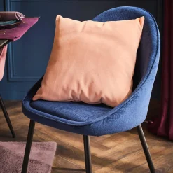 Fashion Coussin TASOS coloris rose orangé 45 x 45 cm - Coussins