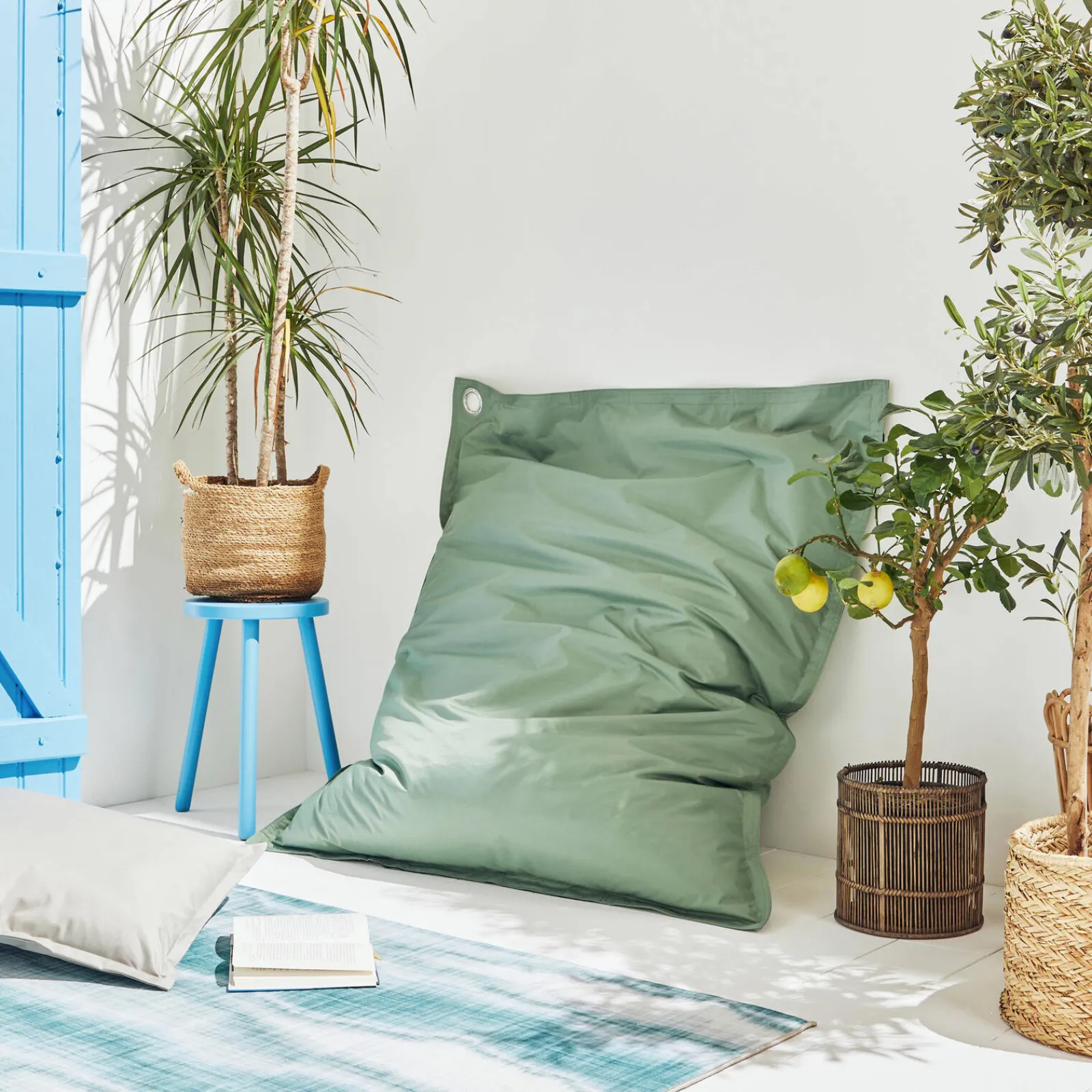 Sale Pouf BELIZE coloris vert sauge - 4MURS Chaises Et Tabourets
