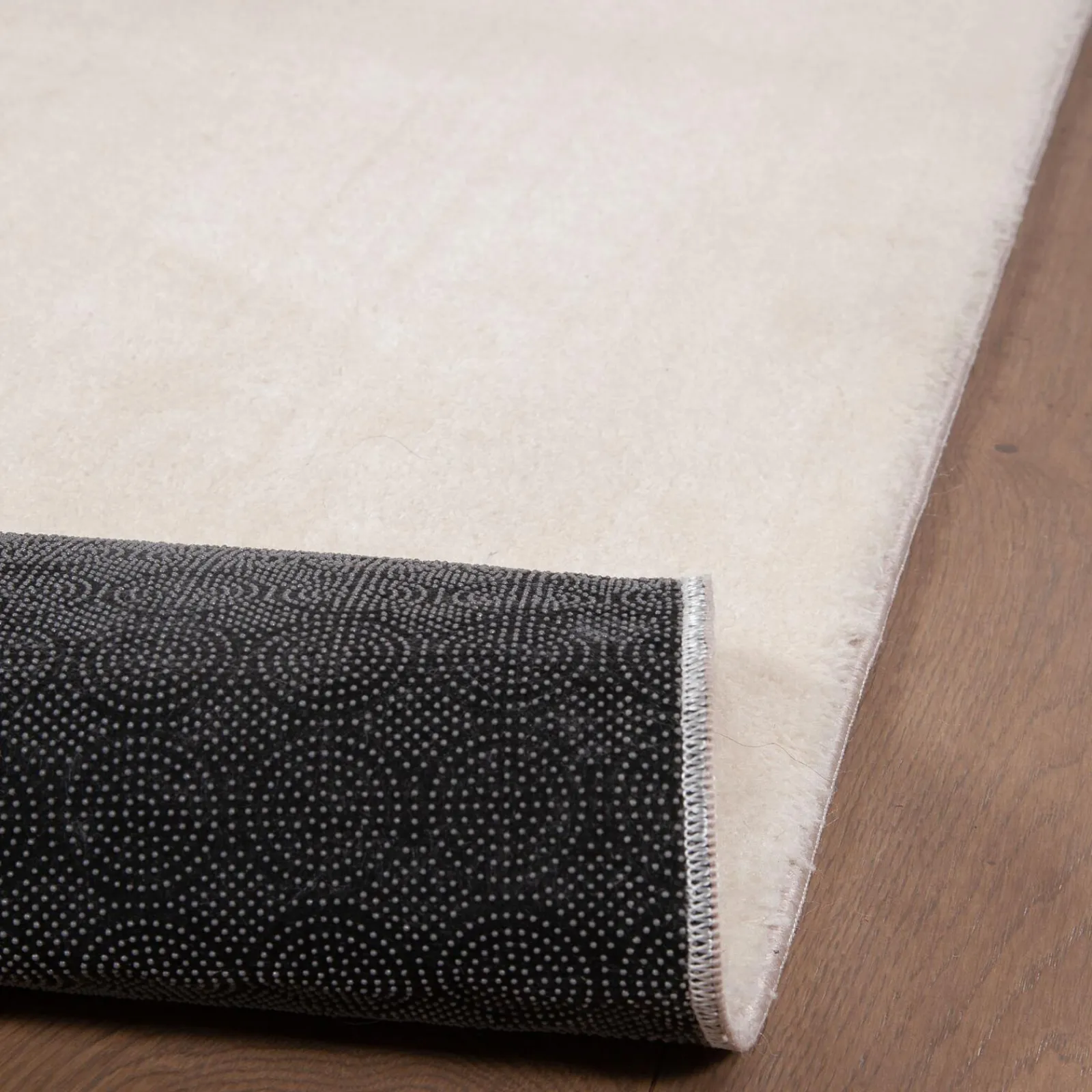 Discount Tapis LEWIS coloris cream 120 x 170 cm - 4MURS Tapis