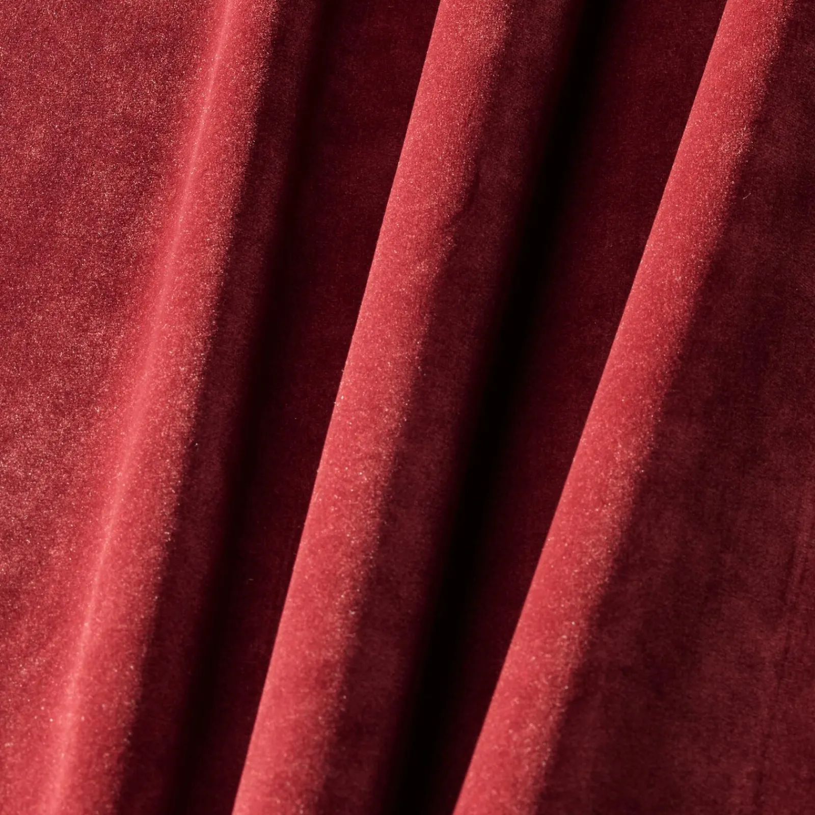 Fashion Tissu PALACE coloris garance - 4MURS Rideaux, Voilages Et Stores Sur Mesure