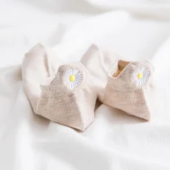Clearance Chaussettes LANGUETTE FLEUR coloris beige - 4MURS Vêtements