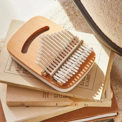 New Boîte à musique KALIMBA coloris beige/blanc - 4MURS Jeux Et Diy