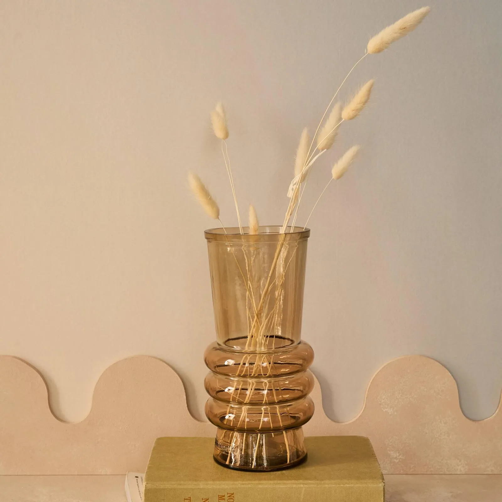 Hot Vase ELLES coloris beige - 4MURS Objets Déco