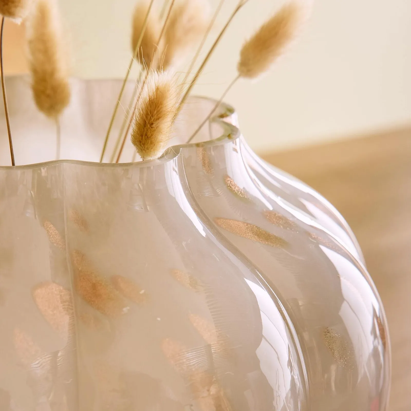 New Vase MILKY coloris beige - 4MURS Objets Déco